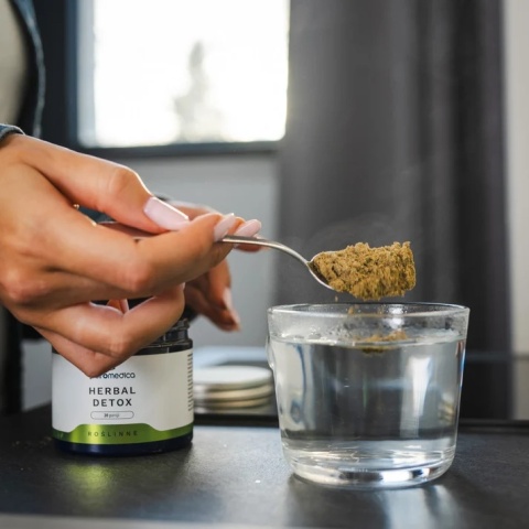 Herbal Detox detoksykacja i oczyszczenie organizmu ZDROWA wątroba BEZ konserwantów barwników glutenu laktozy VEGAN Puromedica